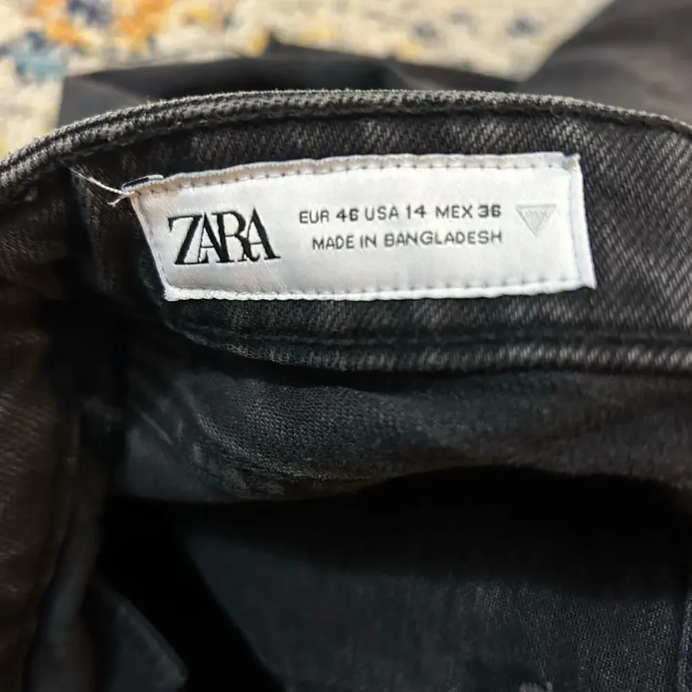 Zara High Rise Black Straight Leg Jeans Womens 14 Raw Hem Indie Scene Grunge